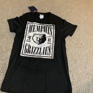Memphis Grizzlies short sleeve shirt